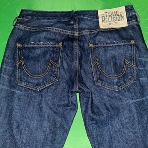 True religion, low rise, straight leg jeans